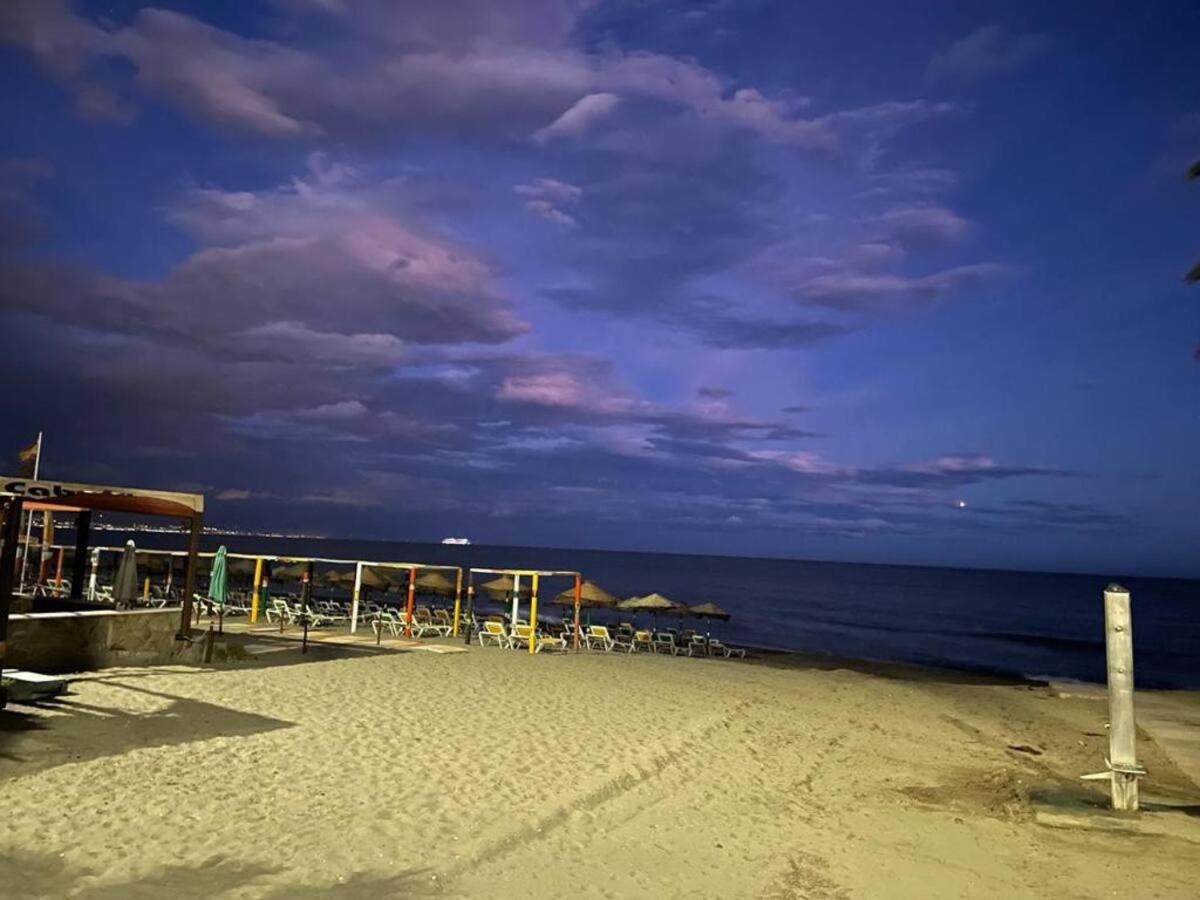 One Step From The Beach ตอร์เรโมลิโนส ภายนอก รูปภาพ